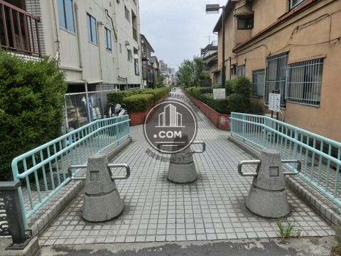 裏路地