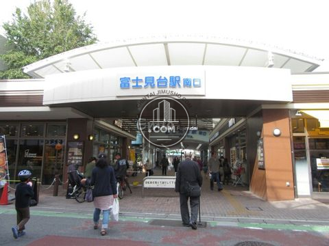 駅周辺