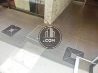 フラットな床面